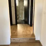 Maja Apartment *