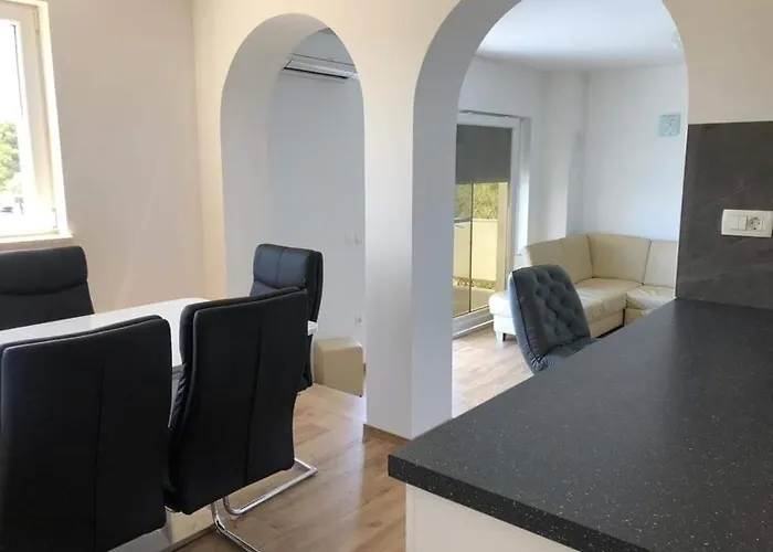 Maja * روغوزنيكا